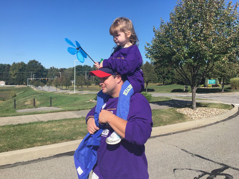 Locals walk at LindenPointe to end Alzheimer's